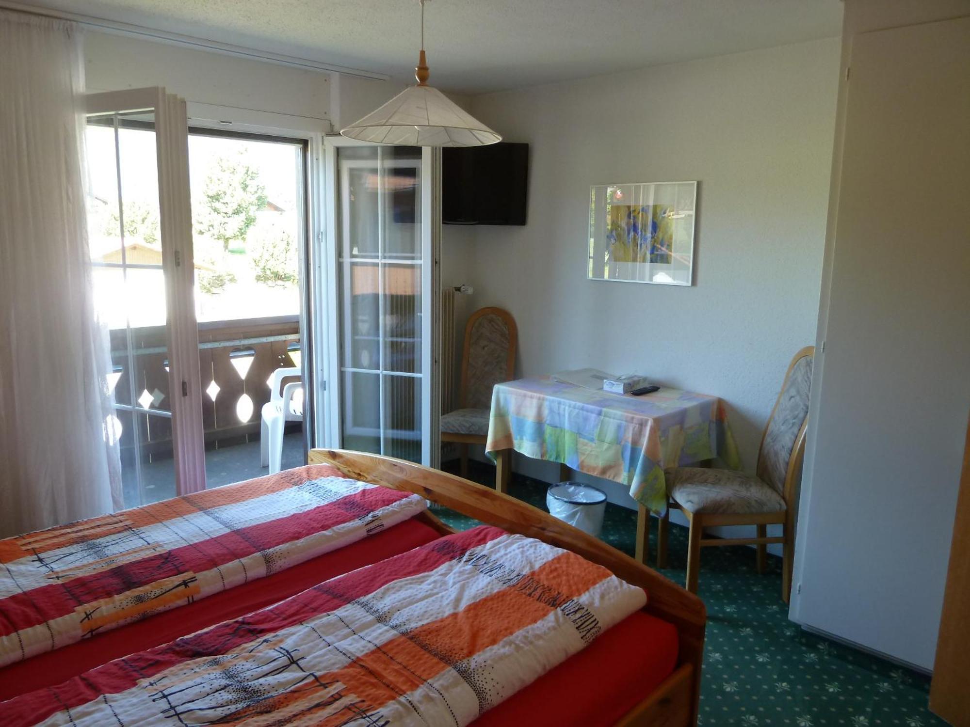 गेस्ट हाउस Restaurant Sunnmatt Aeschi Bei Spiez