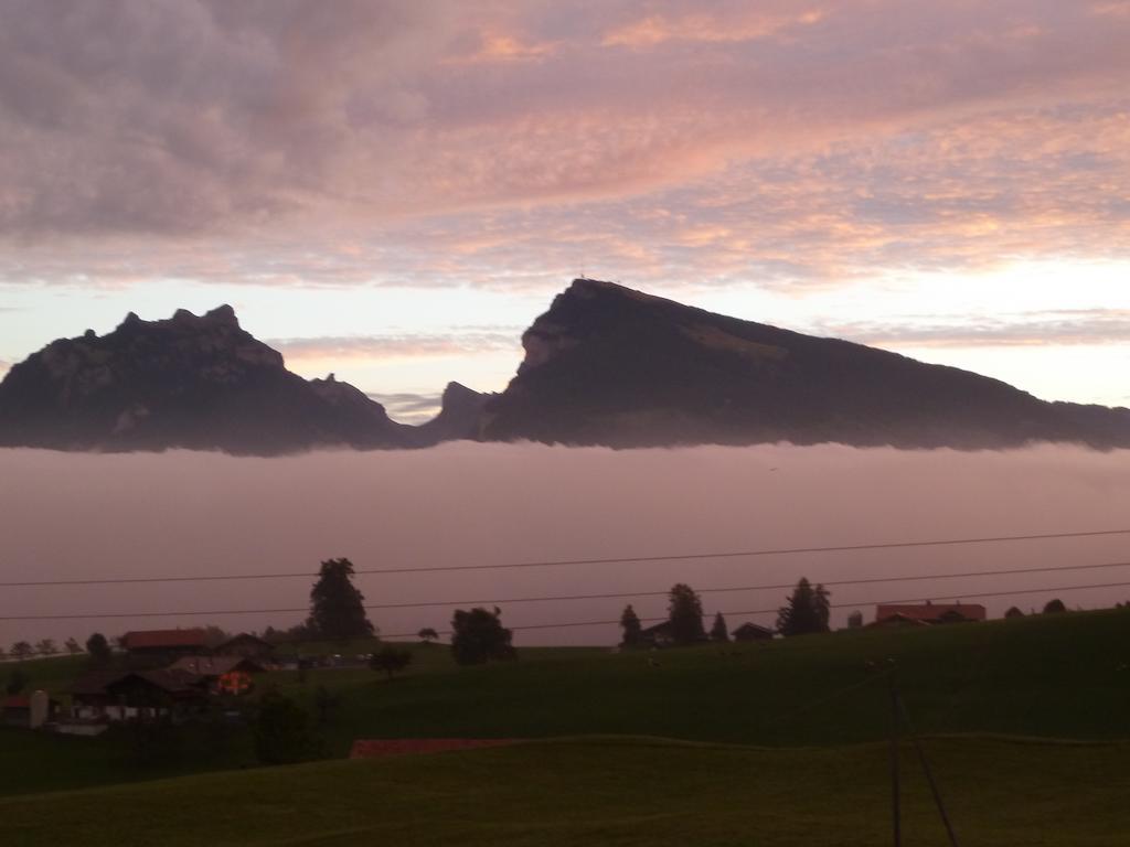 गेस्ट हाउस Restaurant Sunnmatt Aeschi Bei Spiez